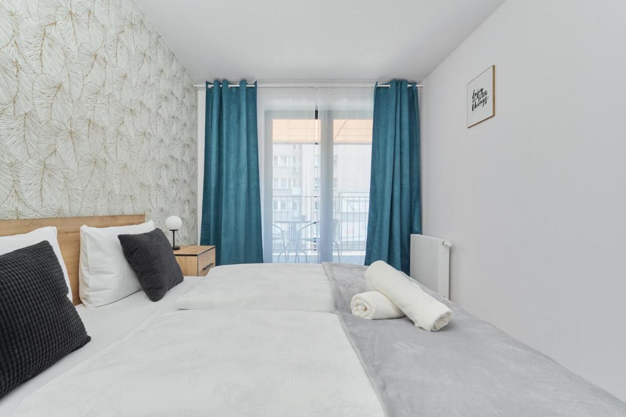 Nowoczesny Apartament Z Balkonem I Parkingiem W Centrum Wroclawia By Noclegi Renters Eksteriør bilde