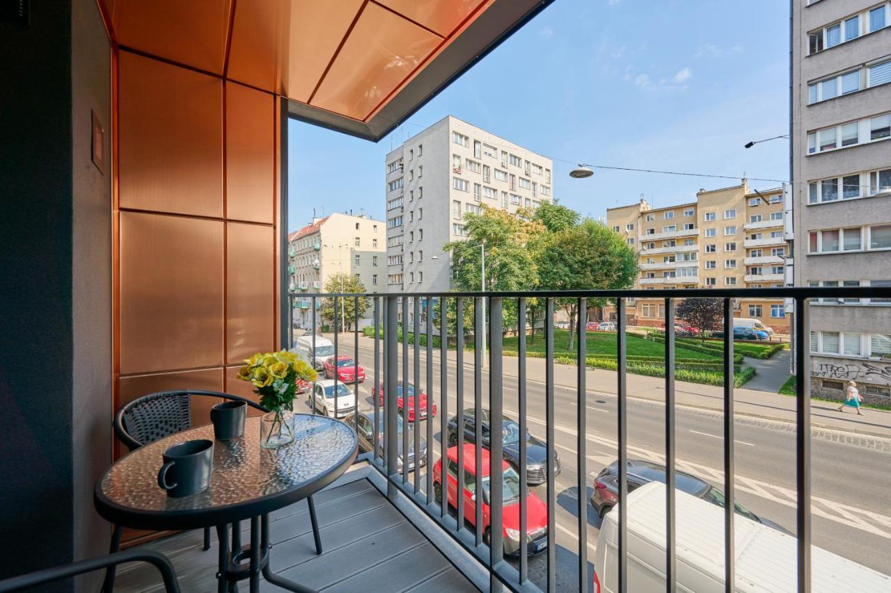 Nowoczesny Apartament Z Balkonem I Parkingiem W Centrum Wroclawia By Noclegi Renters Eksteriør bilde